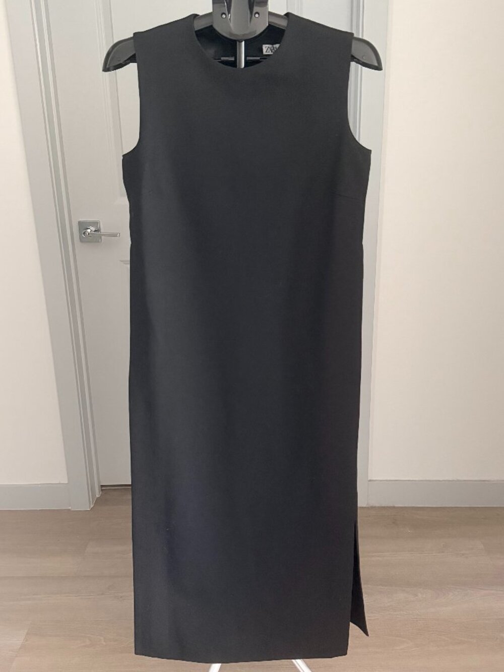 NWT Zara Womens Black Lined Tunic Sz M MInamalist City Chic Classic Side Slits